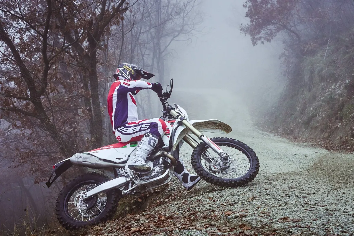 Bimota BX450 — внедорожный гоночный мотоцикл как «суть» итальянской компании