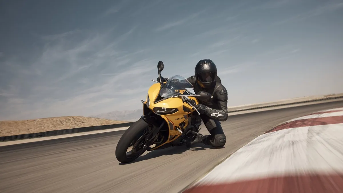 Triumph Daytona 660 получает серию обновлений к 2026 году
