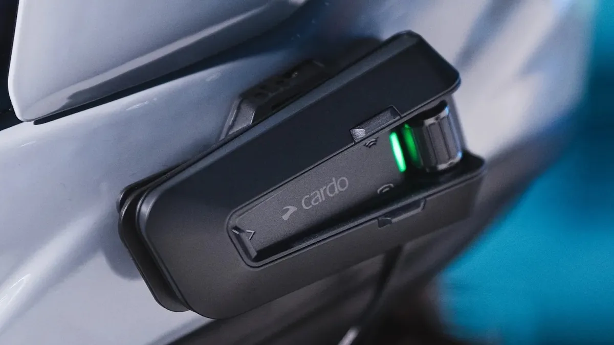 Представлен Cardo Packtalk Pro Duo: двойной комплект для мотоциклетных коммуникаторов