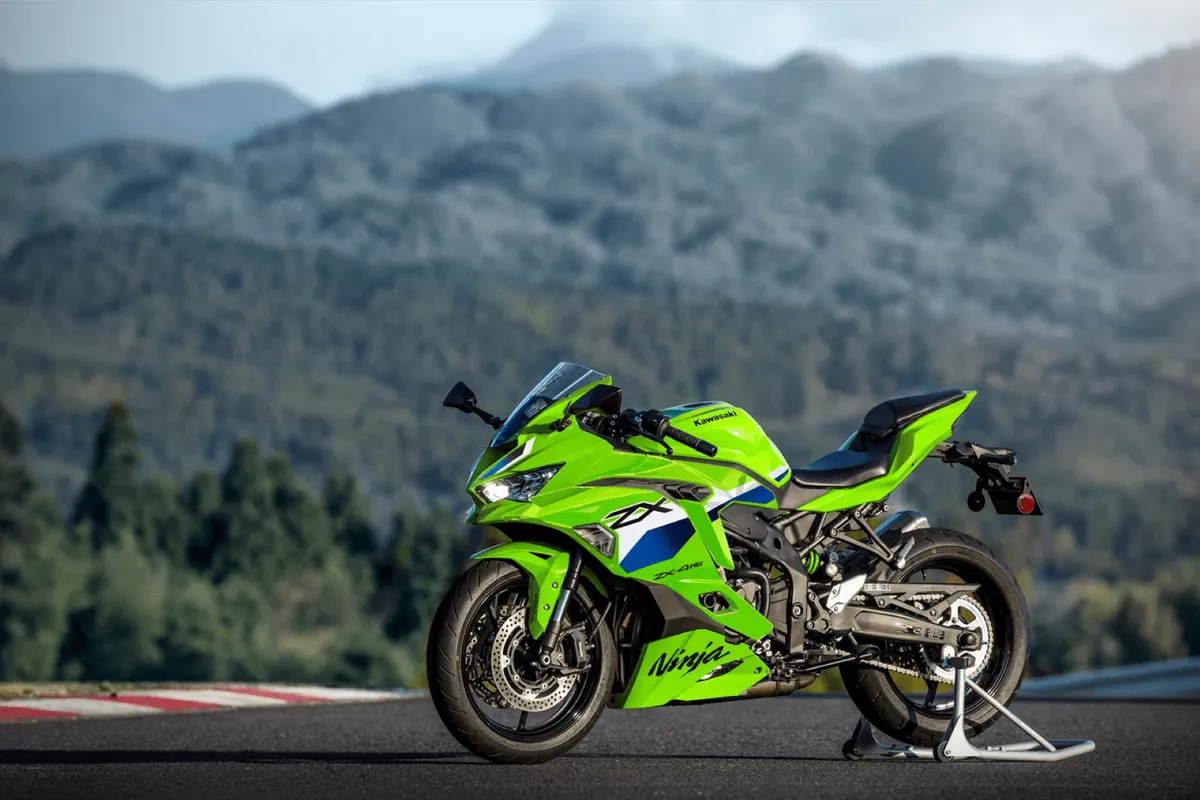 Yamaha Tricity 300 2026 года получит новую систему безопасности с подушкой безопасности — фото 3
