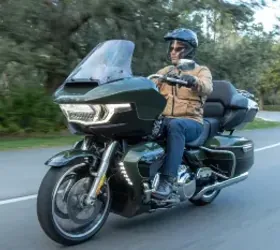 Aprilia Tuono V4 Factory 2026: между треком и улицей — фото 3