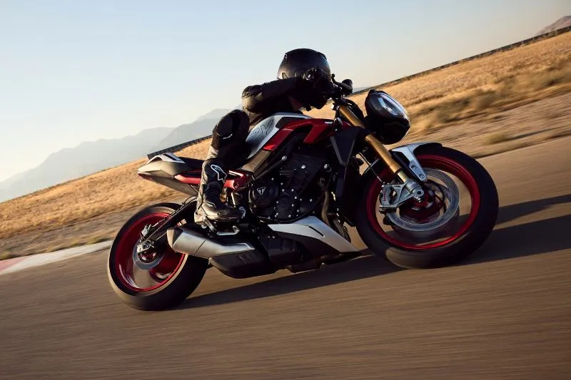Состоялся запуск Triumph Street Triple 765 RX
