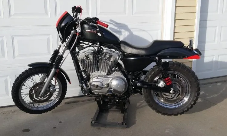 Harley-Davidson XL883 Scrambler 2006 года: как заставить это работать — фото 2
