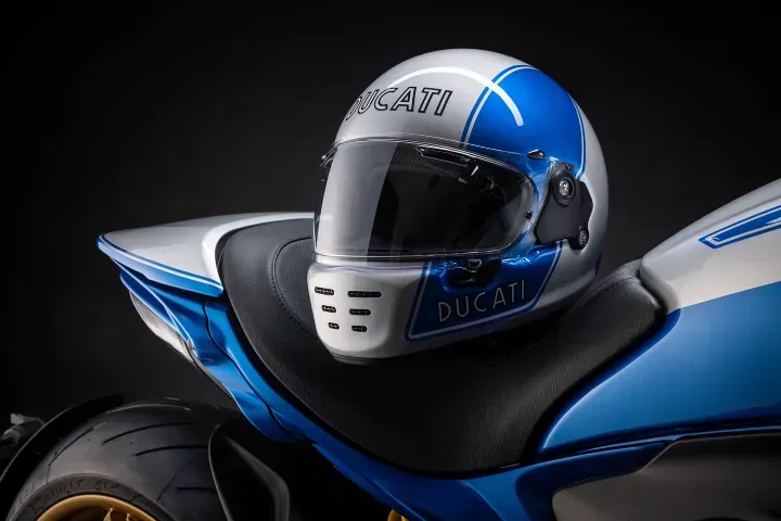 Ducati чествует легендарные раскраски в коллекции Collezione 100 — фото 4