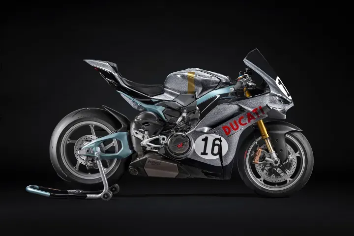 Галерея Ducati Collezione 100 Panigale V4 S 100 — фото 2