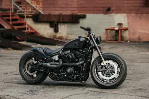 Harley-Davidson Street Bob от Rough Crafts
