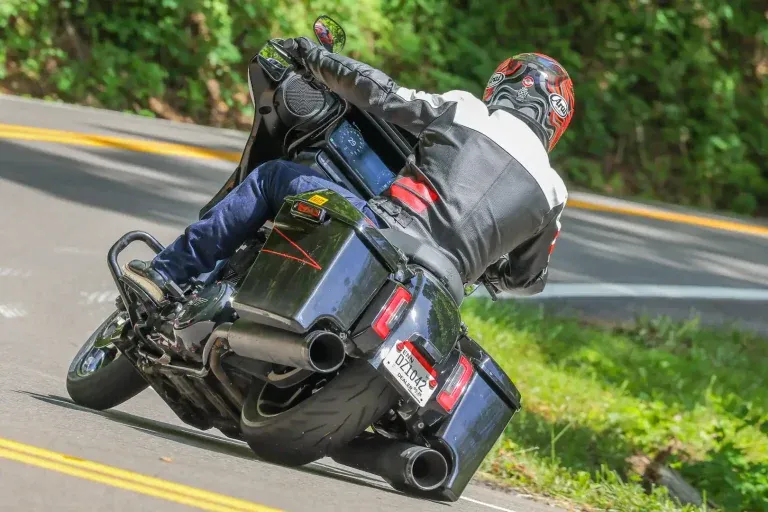 Обзор шин Pirelli Diablo Powercruiser: производительность для бэггеров — фото 2