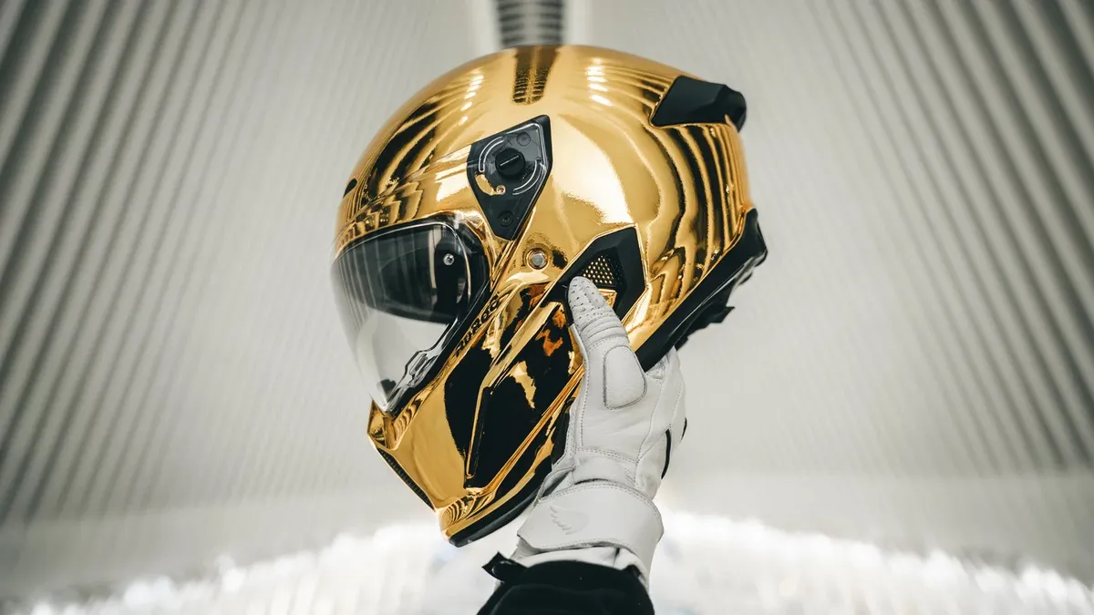 Новый Ruroc AT4.0 Carbon Gold Chrome стоимостью 475 фунтов стерлингов уже в продаже — фото 3