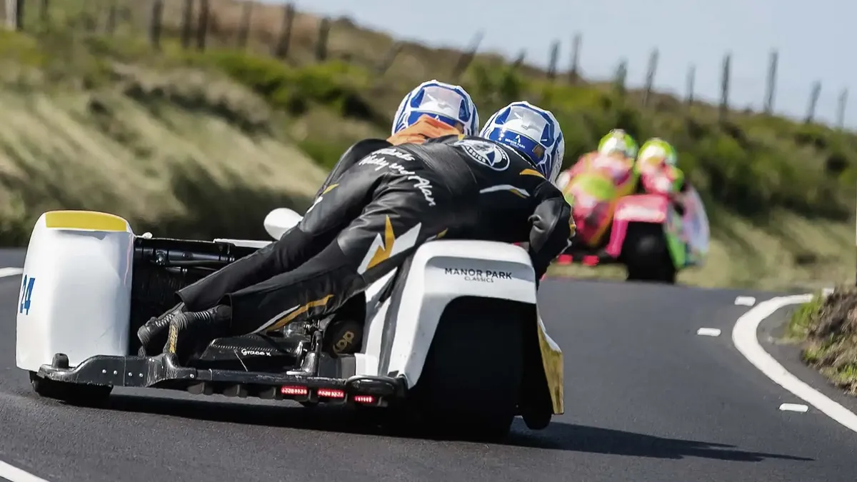 Организаторы Isle of Man TT пересмотрят целесообразность проведения гонок в классе сайдкар после серьезных инцидентов