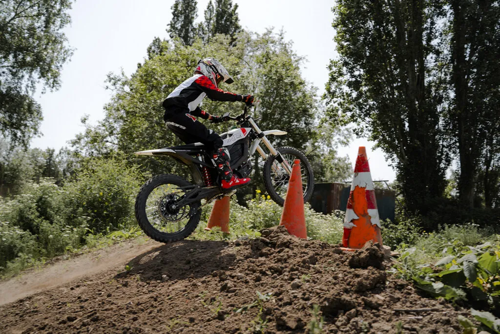 Zero Motorcycles запускает программу X Line Experience в странах Бенилюкса — фото 4
