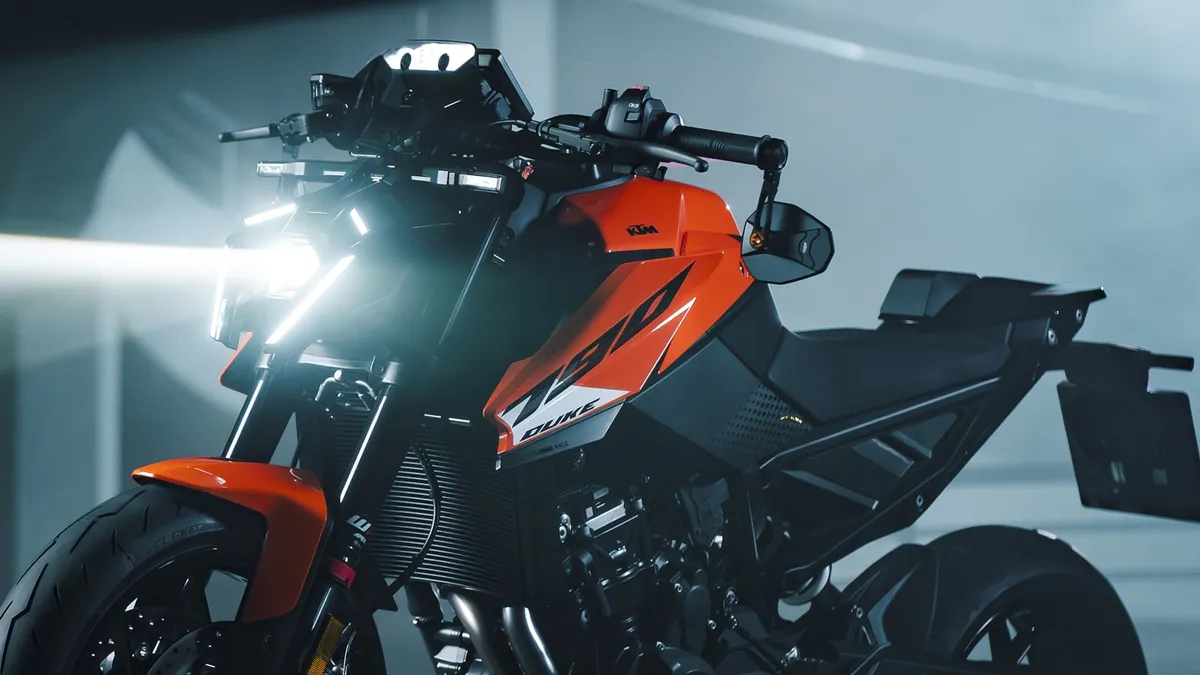Представлен новый KTM 790 DUKE 2027 года: возвращение «Скальпеля» с обновленным дизайном и улучшенными характеристиками