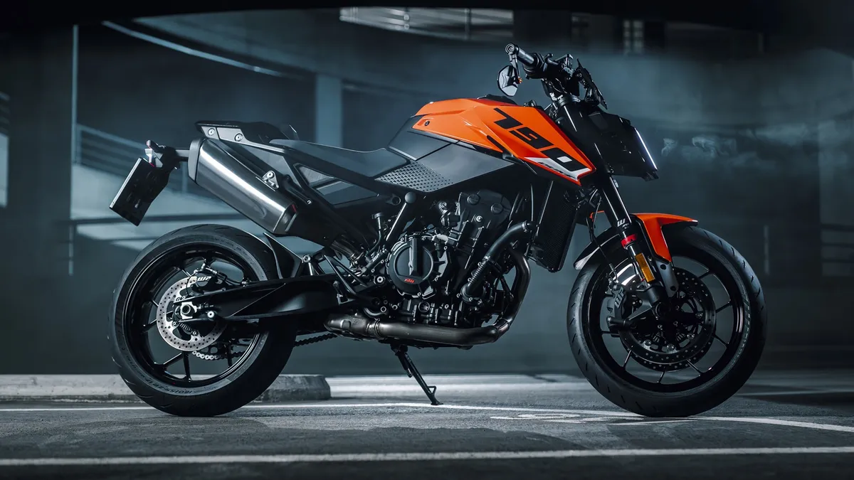 Представлен новый KTM 790 DUKE 2027 года: возвращение «Скальпеля» с обновленным дизайном и улучшенными характеристиками — фото 3