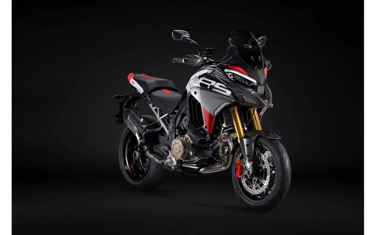 От приключений до суперспорта: Ducati одновременно выпускает 4 новые модели на японском рынке по цене от 3,53 млн иен — фото 3