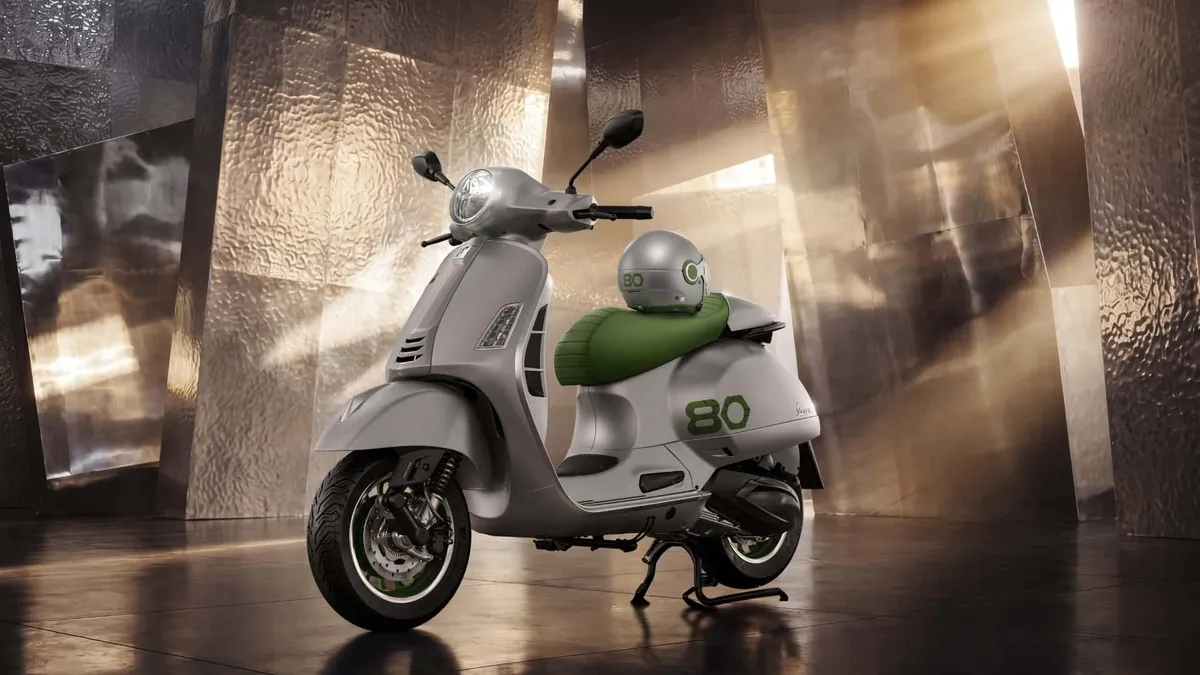 Vespa демонстрирует силу дизайна к своему 80-летию: взгляд на лимитированную серию скутеров — фото 4