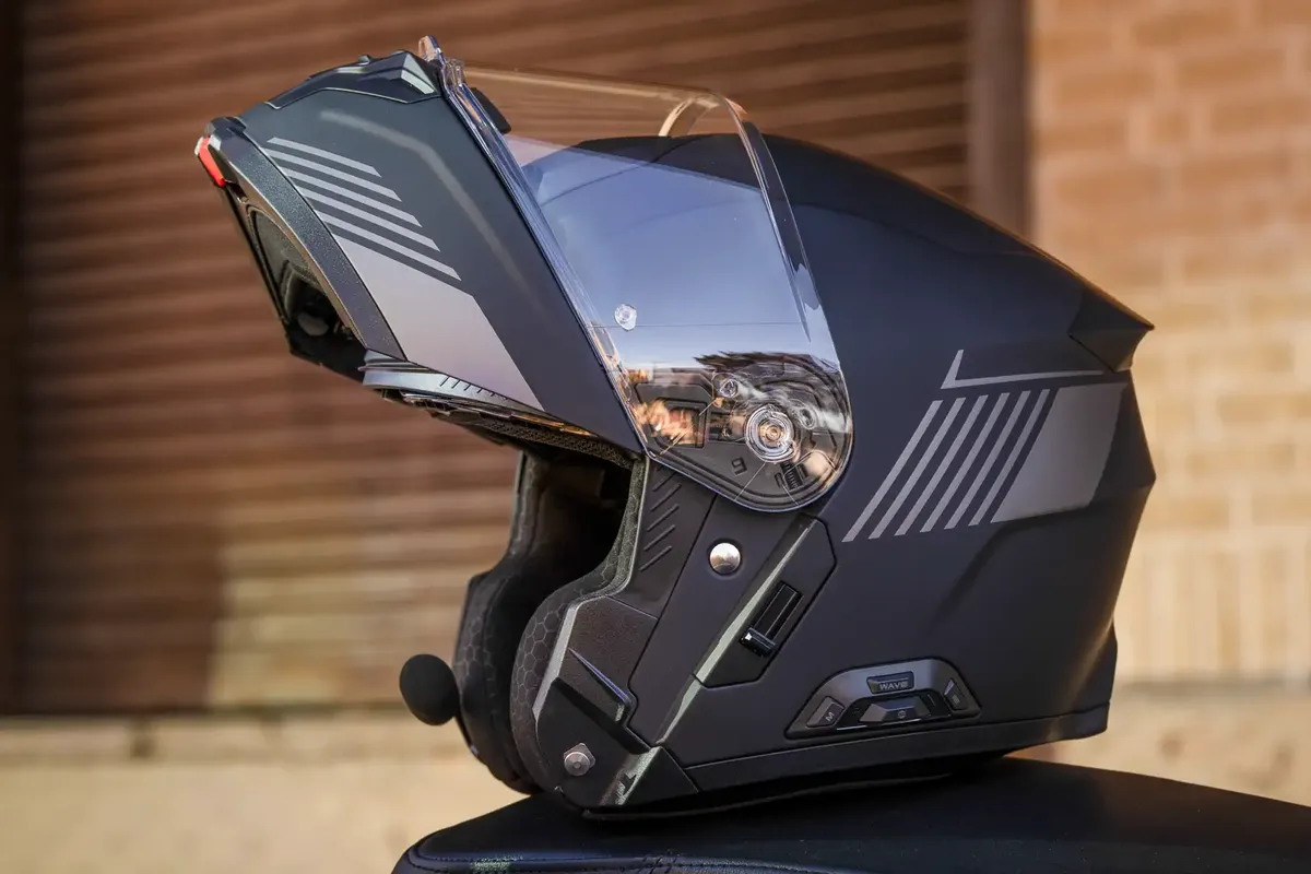 Sena Specter: первый взгляд на умный модульный мотоциклетный шлем
