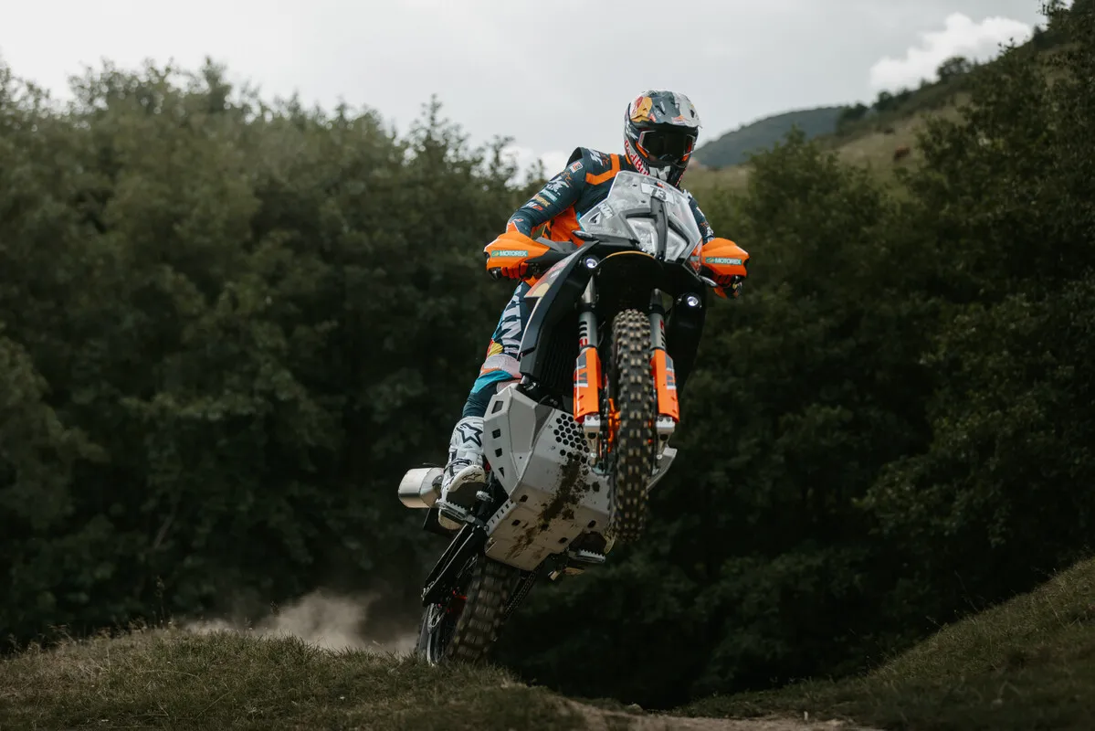 2026 KTM 890 Adventure R Rally: характеристики, детали и особенности