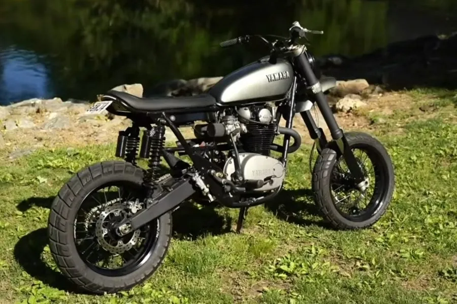 Переделка Yamaha XS650: супермото или скремблер?