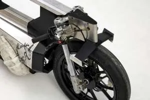 Хайпербайк на базе двигателя Honda CR250 от Тео Нисса — фото 3