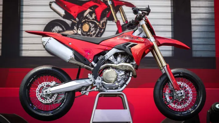 Ducati представила новый Desmo450 SM на World Ducati Week
