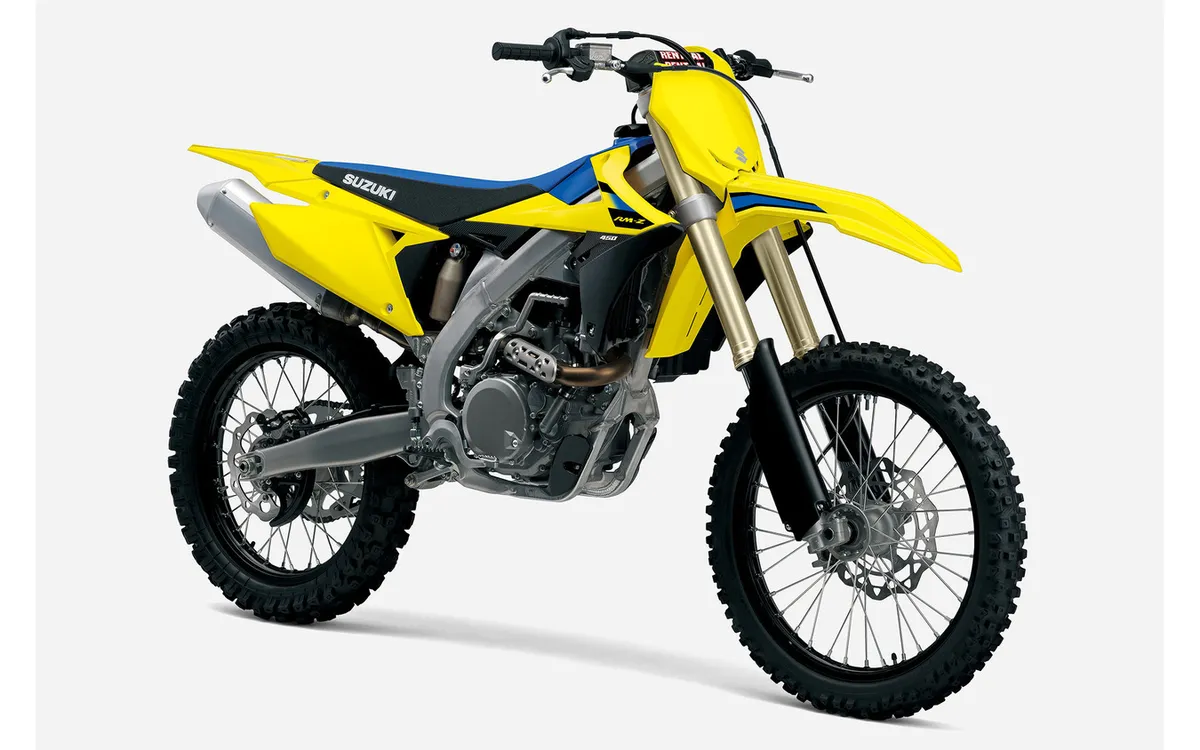 Suzuki выпустит модели мотокросс-байков RM-Z250 и RM-Z450 2027 года в декабре: соответствие нормам шума FIM и улучшенная подвеска — фото 4
