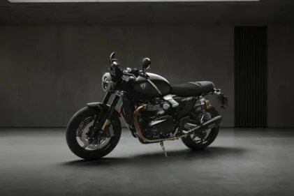 Triumph отмечает 15-летие DGR уникальным Speed Twin 1200 Cafe Racer Edition — фото 3