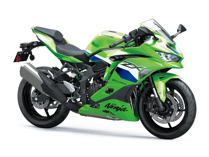 Kawasaki Ninja ZX-4R 2027: рёв четырёхцилиндрового двигателя становится доступным для категории A2 — фото 2