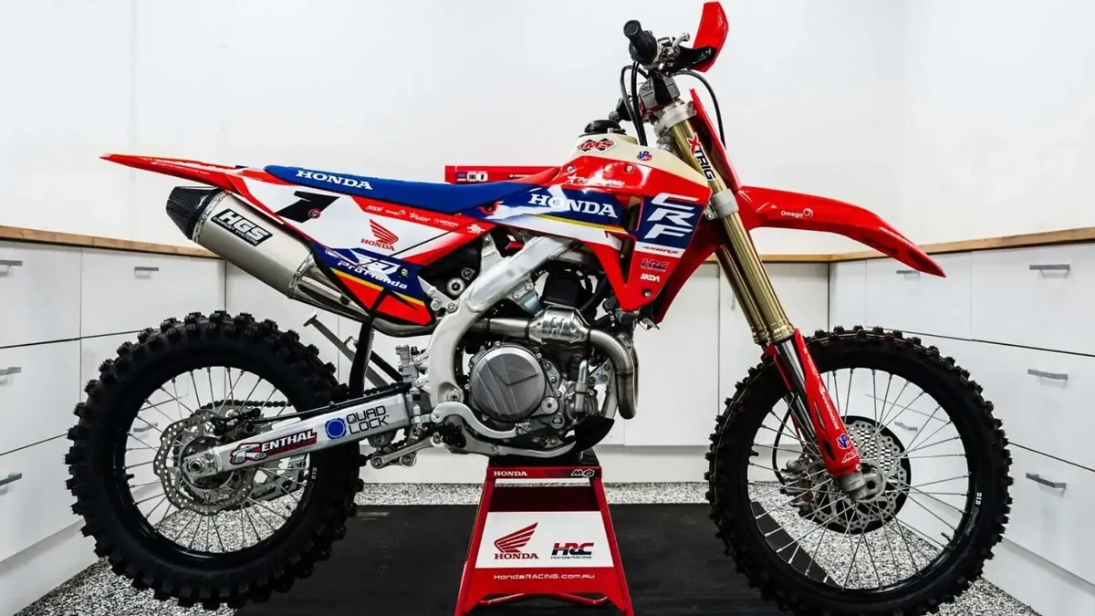 Пустынный гоночный мотоцикл Honda — настоящая удача. Но его нельзя купить