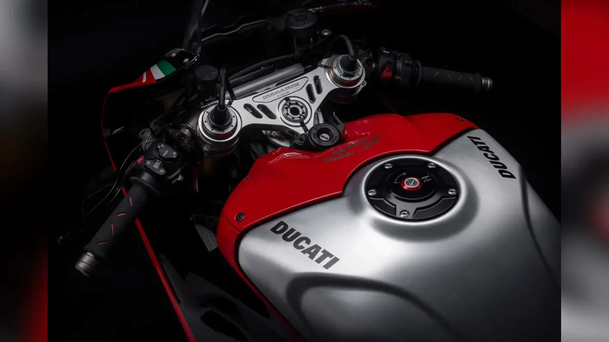 Ducati заполняет пробел в линейке Panigale моделью V4 SP для 2027 года