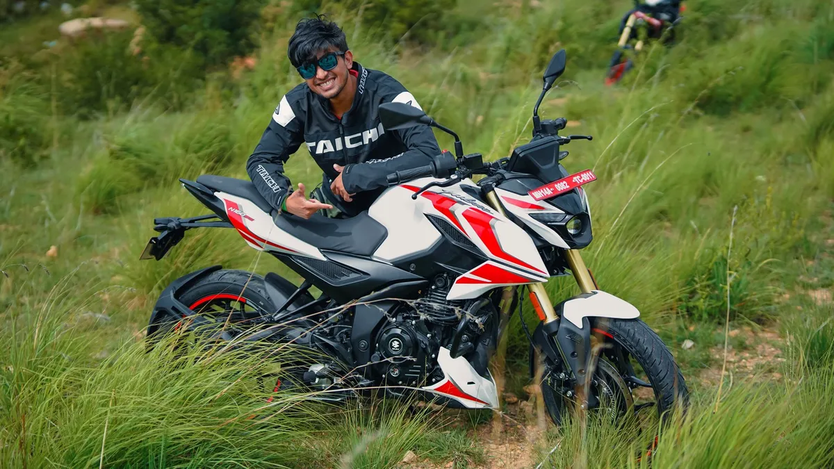Bajaj Pulsar N160 SS — Первый тест-драйв