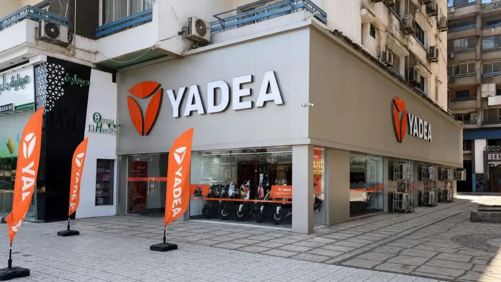 Yadea открыла первый флагманский магазин в Египте и расширяет поставки макси-скутера GT80 — фото 2