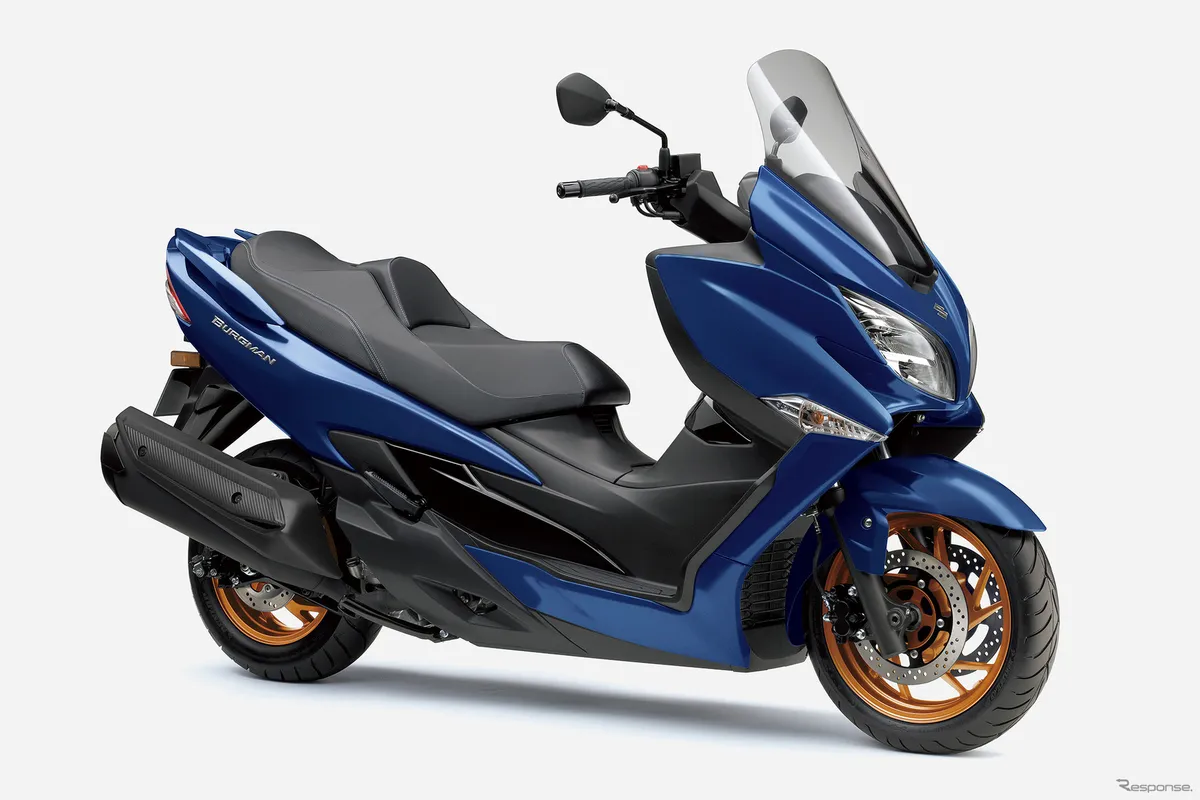Suzuki представила люксовый скутер Burgman 400 2026 модельного года по цене 980 100 иен