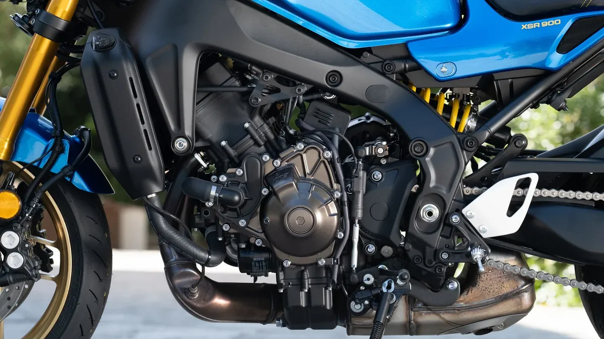 Yamaha анонсирует новый двигатель CP3 для презентации на EICMA — фото 4