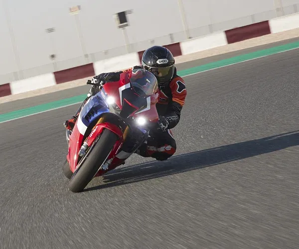 ZXMoto 820X ADV представлен: возможен выход на рынок Великобритании — фото 3