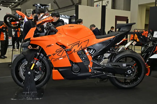 KTM представила новый суперспорт 990 RC R на Токийском мотоциклетном шоу 2026