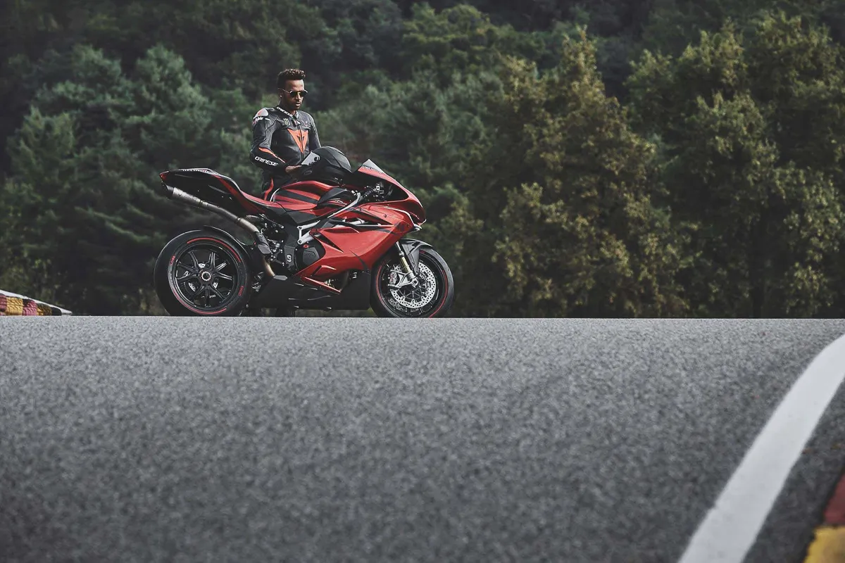 Редкий MV Agusta F4 LH44 выставлен на аукцион — один из 44 экземпляров, без резервной цены! — фото 3