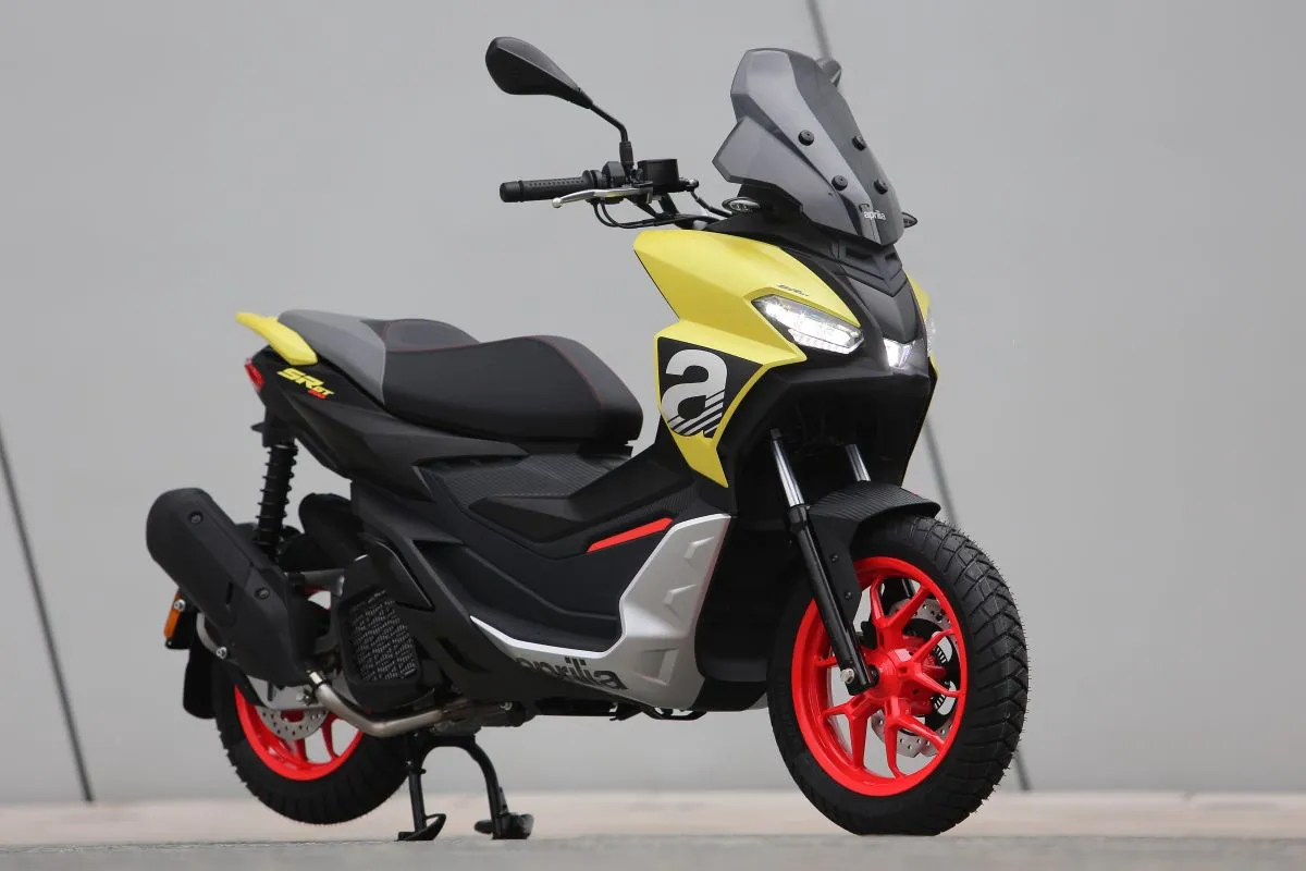 Открыт приём заказов на Aprilia SR GT 200 — цена ниже RM20 тысяч?