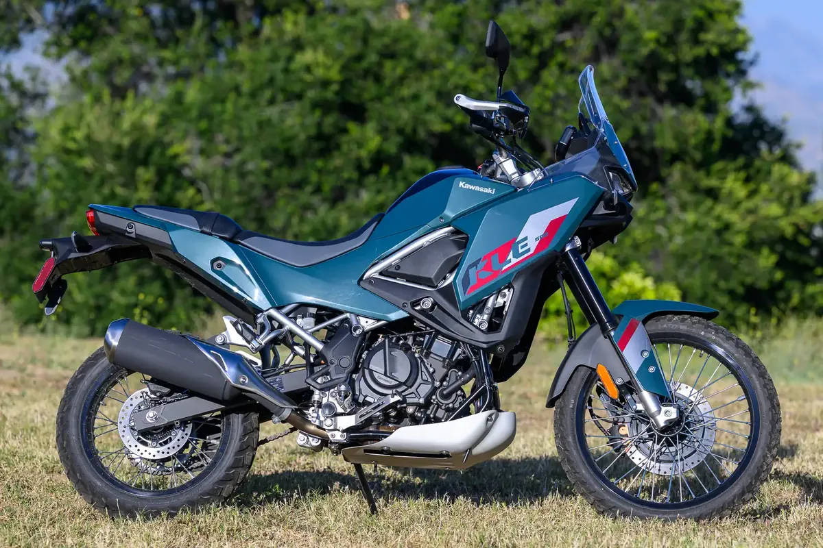 Обзор Kawasaki KLE500 SE 2026 года: 17 фактов — фото 3