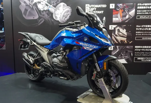 Автоматическое переключение передач без работы сцеплением: новый турер BMW R 1300 RS с системой ASA представлен на Осака Мотоциклетном Шоу 2026
