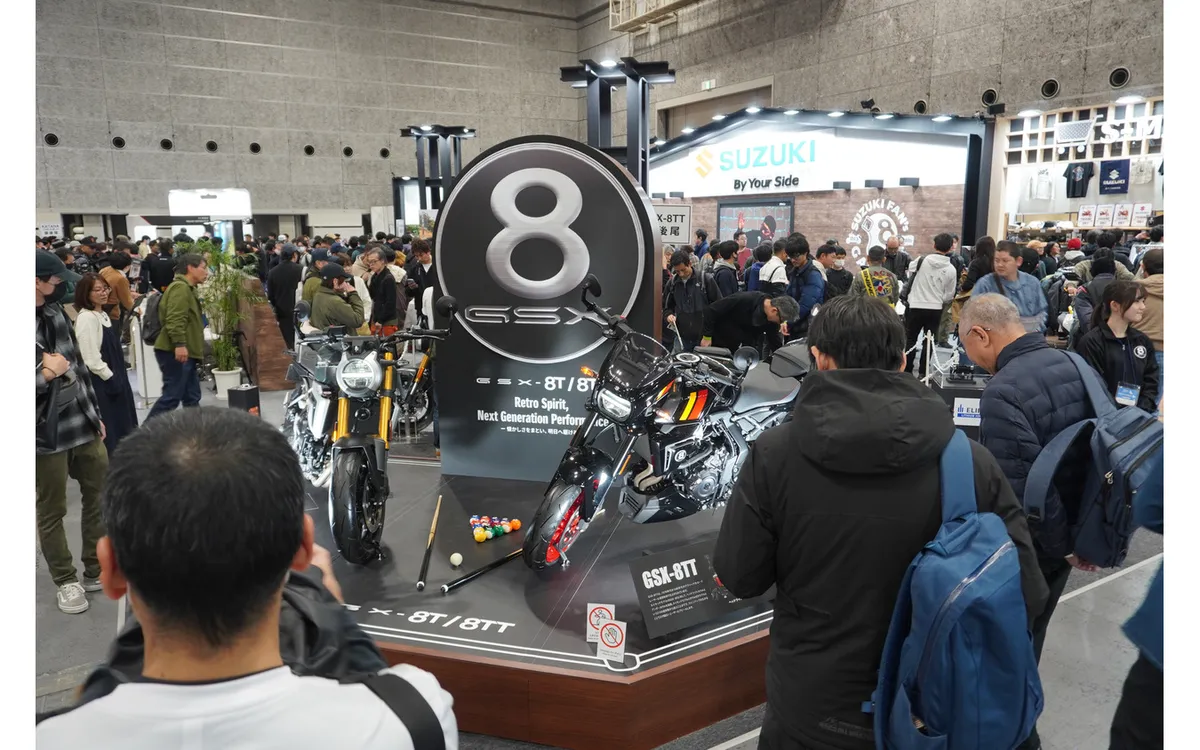 Непохожий на Suzuki? Новый неоретро-байк GSX-8T и GSX-8TT привлекают внимание на Осака Моторцикл Шоу 2026