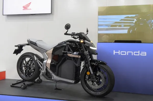 Электрический мотоцикл Honda WN7 получил высшую награду iF Design Award Gold