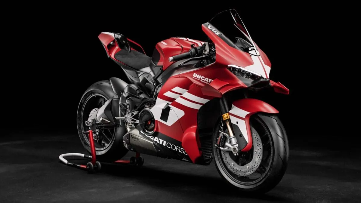 Superleggera V4 Centenario: всё, что нужно знать