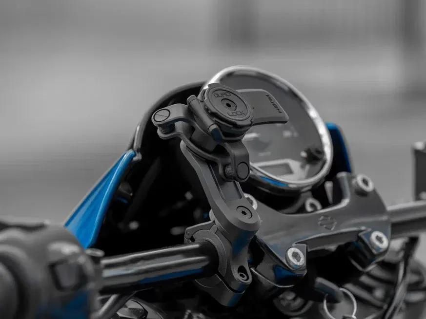 Quad Lock Handlebar Mount Pro получил регулируемую головку для труднодоступных рулей — фото 3