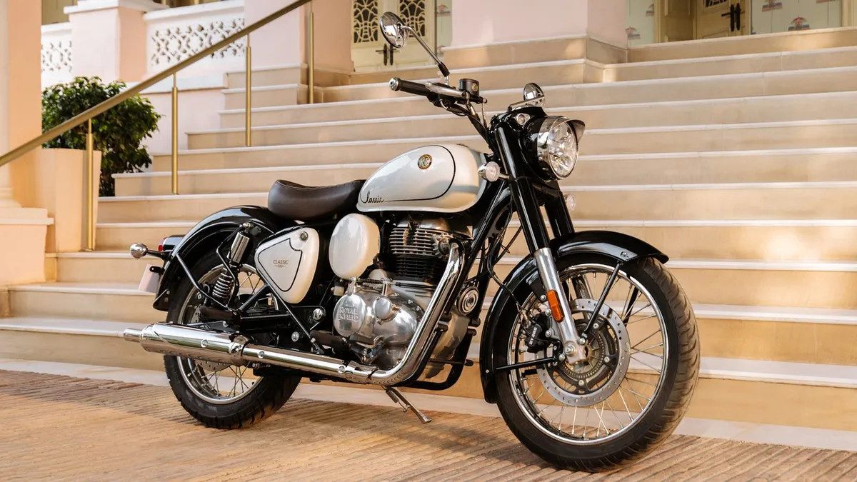 2026 Royal Enfield Classic 350 Signature White Edition запущена: цена, характеристики и ключевые особенности