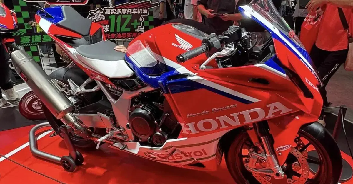 Honda RC213V в миниатюре