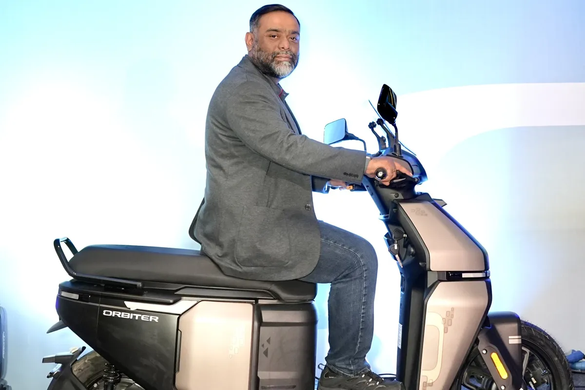 TVS Orbiter V1: новый доступный электроскутер с технологией BaaS и расширенным функционалом
