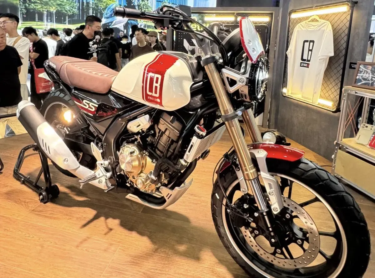 Honda анонсирует новую "CB250SS Concept" — фото 2