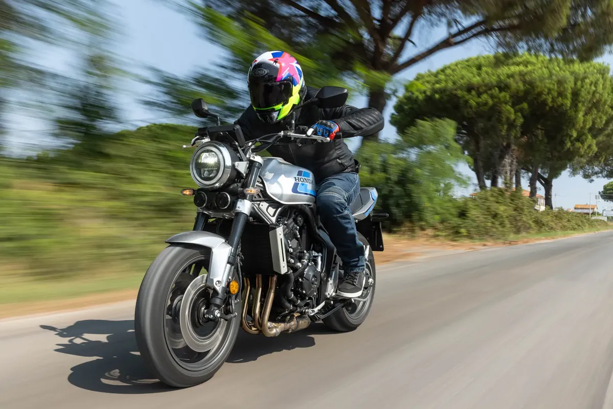 Быстрый, как Фредди! О новом Honda CB1000F