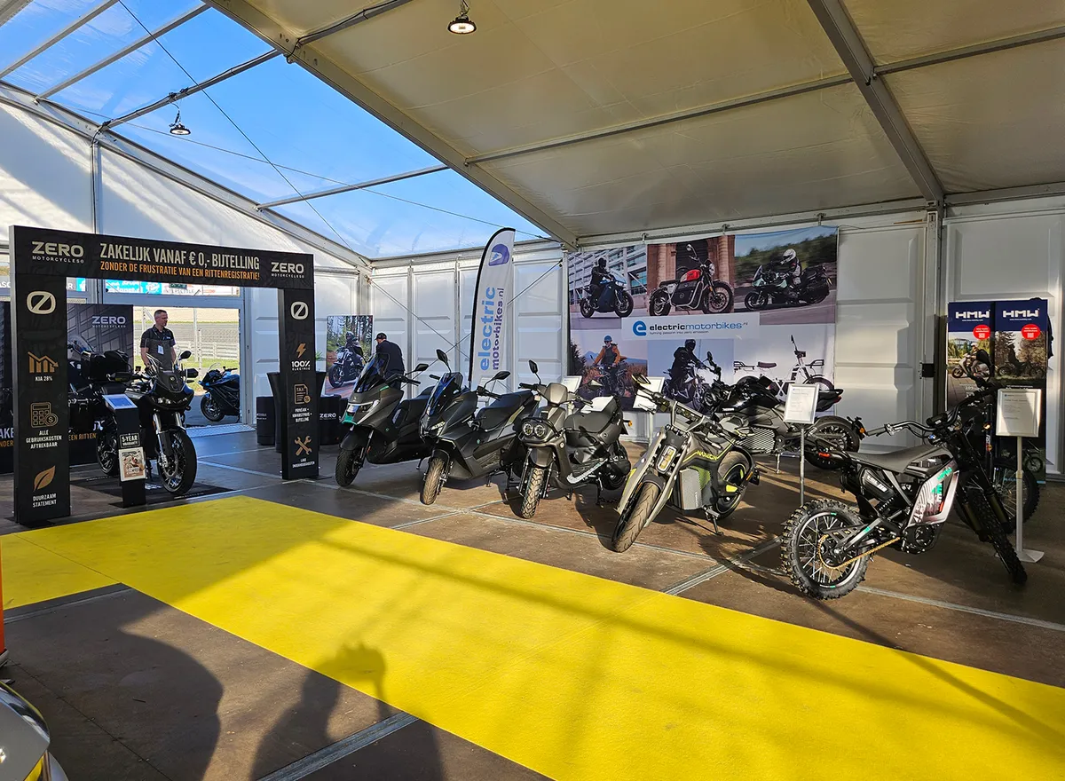 THE PACK Plaza возвращается на Zandvoort в третий раз: итоги выставки электромобилей — фото 2