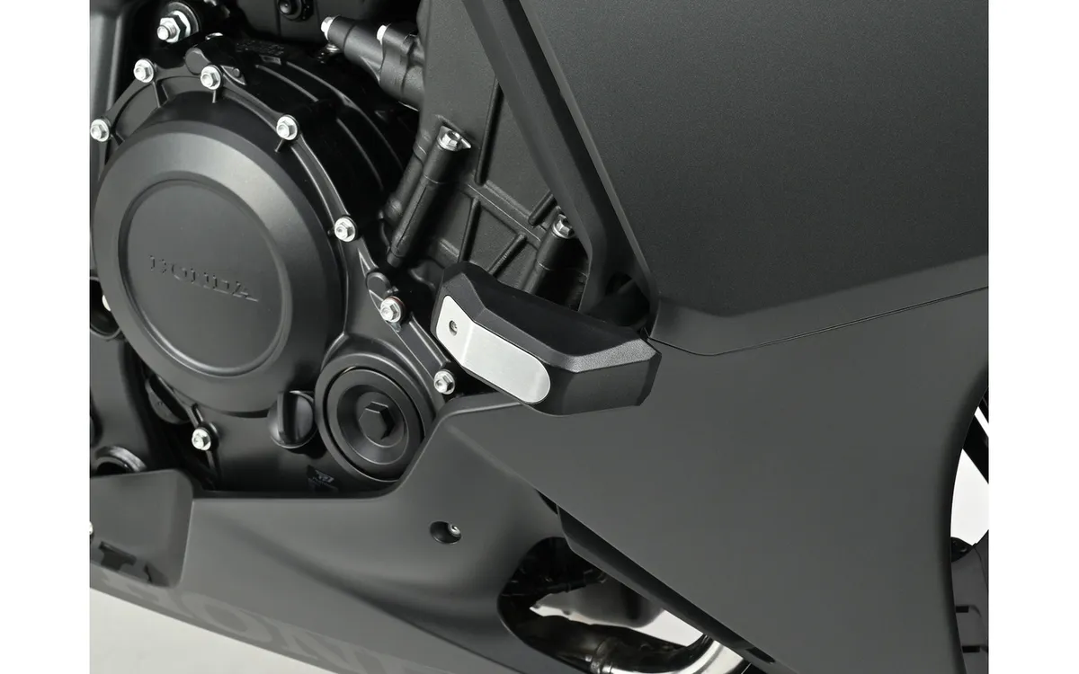 Daytona представила защиту двигателя для новой Honda CBR400R FOUR E-Clutch — фото 3