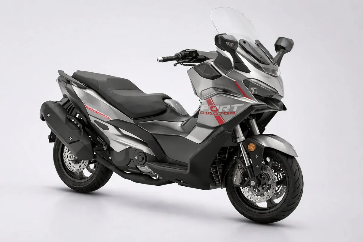 KYMCO официально опровергла сотрудничество с QJMOTOR по платформе AK 550 и анонсировала расследование